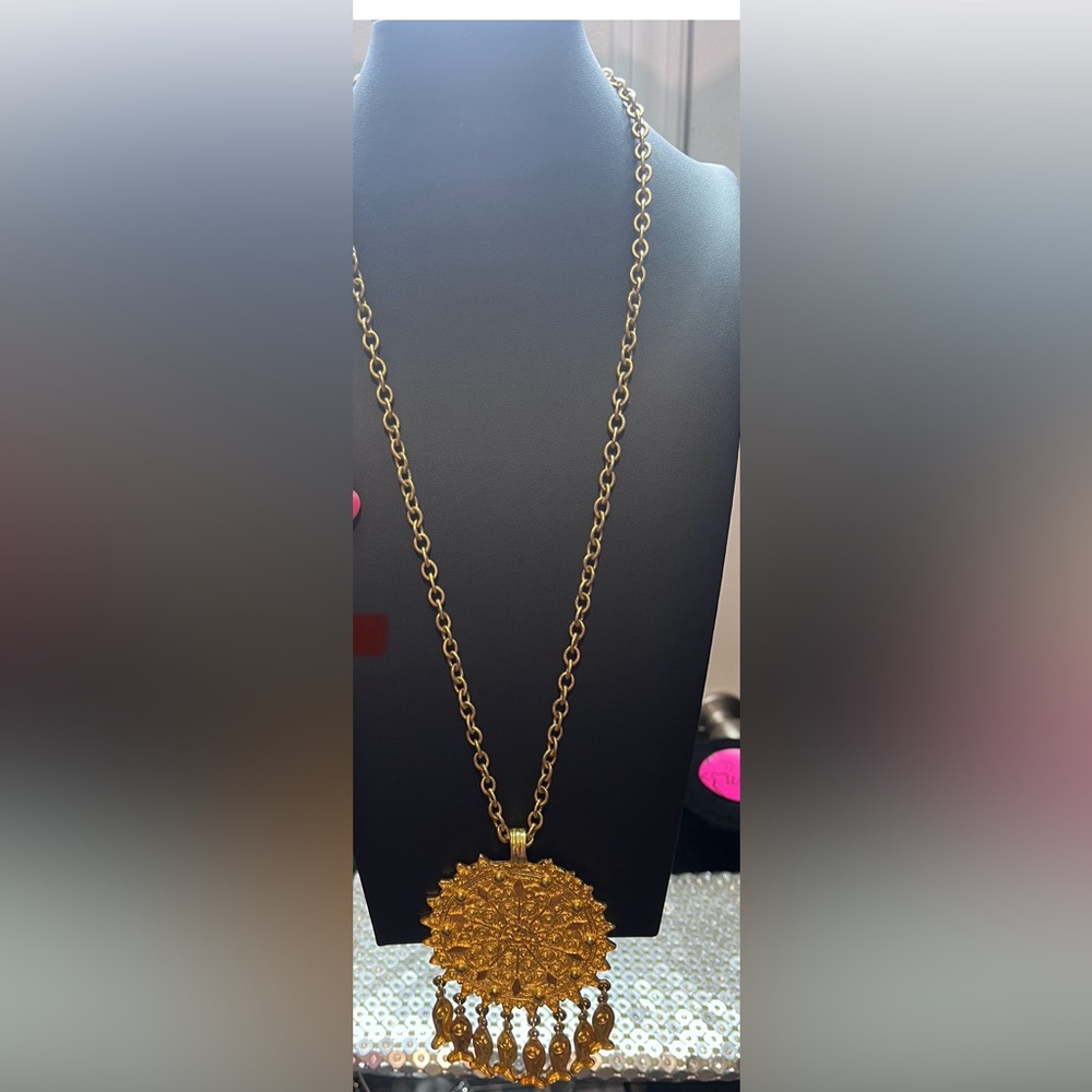Beautiful Kenneth J Lane Vintage Necklace - image 2